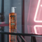 ژل شوینده صورت Neutrogena مدل Spot Controlling حجم 200 میلی لیتر - Image 3