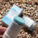 ضد آفتاب استیکی Skin 1004 مدل Centella Hyalu Cica وزن 20 گرم - Image 3